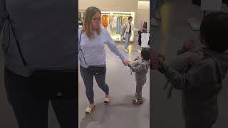 Tom 🍎 Jerry (Xeus&Enzo) #shopping with mommy 🛍 🛒 @highlight ❤️ 😍 🌈
