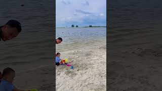 Download Lagu pantaiii pasir putih 🏝❤️🧡💚💙💛💜#jgnlupasubscribe MP3