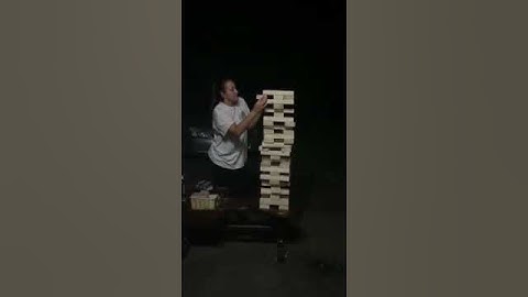 Giant Jenga Fail