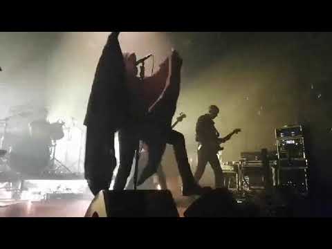REGARDE LES HOMMES TOMBER - 05/03/2022