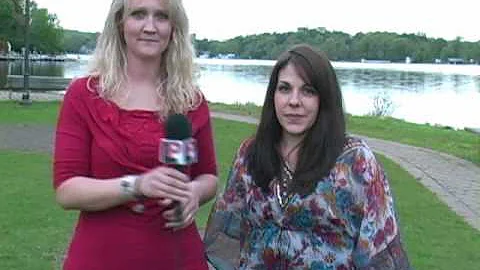 Tracey Sherwood & Kelly Torres