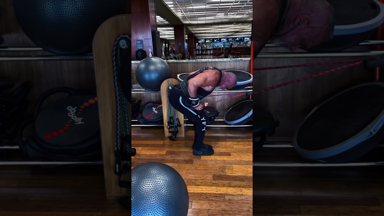 Cable kickbacks using a rope is a great way to isolate your triceps #workouttips #motivation