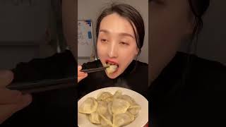 Download Lagu 맛있는 중국 음식과 요리 소리가 어우러진 ASMR 먹방입니다 #2782 MP3