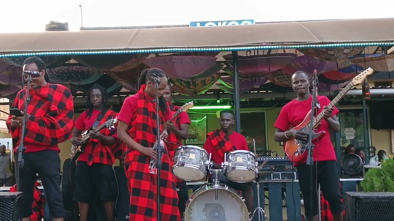 Yatta academia live performance at LOKOO 