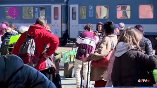 Hungarys Border Town Struggles With Heavy Influx Of Ukrainian Refugees