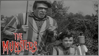 A Round Of Golf | The Munsters