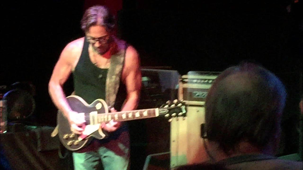 Al DiMeola: Race with Devil on Spanish Highway Al DiMeola: Race with Devil on Spanish Highway