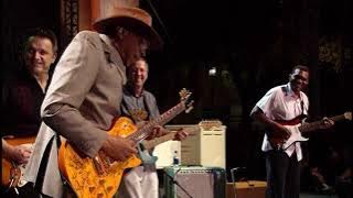 Killing Floor - Eric Clapton, Robery Cray, Hubert Sumlin & Jimmie Vaughan - Crossroads Festival 2004