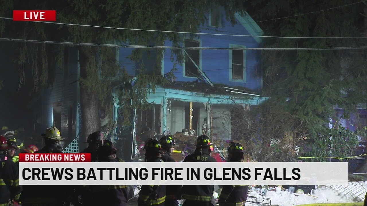 Crews battle house fire in Glens Falls - YouTube