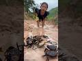 Survival Skills: single mom with a lot of crabs🦀🦀in forest #singlemom #survival #camping #outdoors