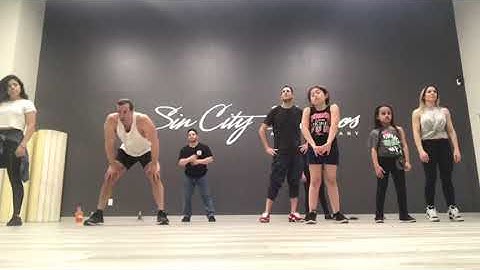 Afro Moderno class with Jorge Luis Fernandez