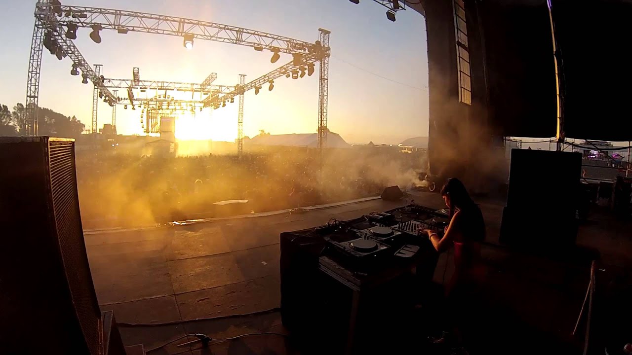 Fatima Hajji At Dreambeach Festival 2013 Villaricos Almeria