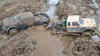 PLANTED 2 pickup trucks ... FORD F450 broke down, Cross RC is knocking down! ... RC OFFroad 4x4