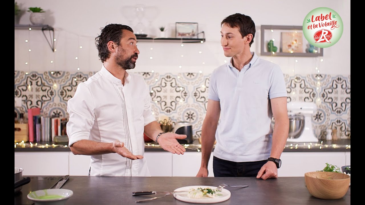 Poularde fermière Label Rouge pochée dans un bouillon au thym, crème à l’ail doux, gratin dauphinois