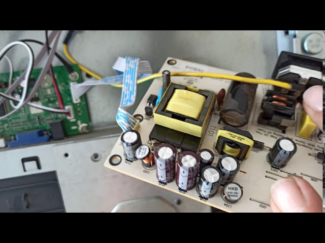Monitöre Elektrik Gelmiyor / Monitörün Elektrik Giriş Yuvası Değiştirme /  Monitörde Işıklar Yanmıyor - YouTube