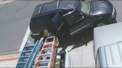 Thieves caught stealing in gated community