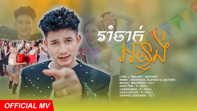 Hottabych filmidagi yalangoch aktrisa Oq pantiesda katta eshak porno