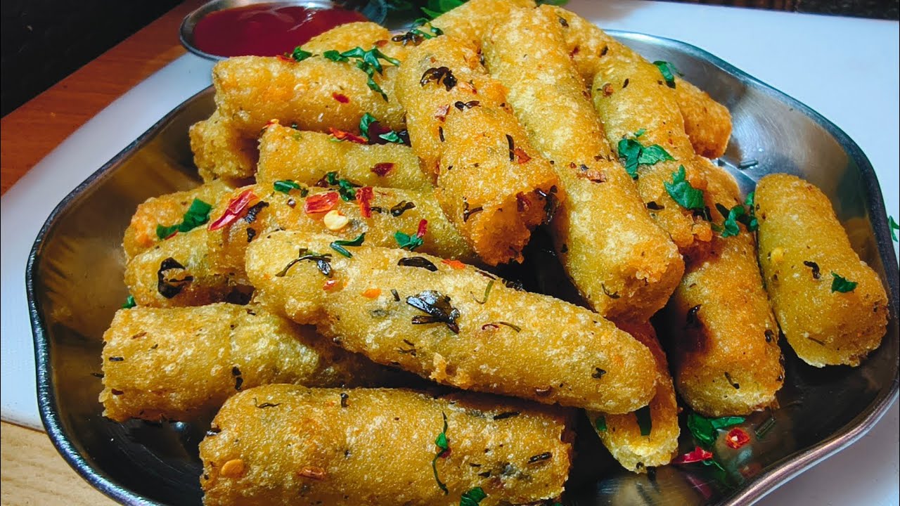 सिर्फ 10 मिनट में बनाएं नए नाश्ते की रेसिपी सिर्फ दो उबले हुए आलू और पोहे से। Crispy & Kurkura Nasta