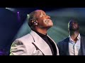 Capture de la vidéo Johnny Gill Is Vocally Perfect On Frankie Beverly Classic, His Most Insane Concert Ever In Houston