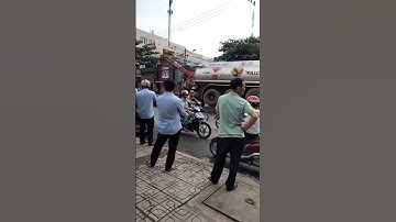 Người thành công luôn có lối đi riêng (Successful people always have their own way)