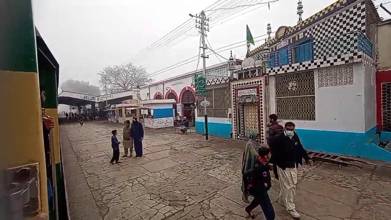 Pakistan Railway | 8Down Depart From Jhelum | Crossing Jhelum Bridge | Awesome Sound | Sarai Alamgir