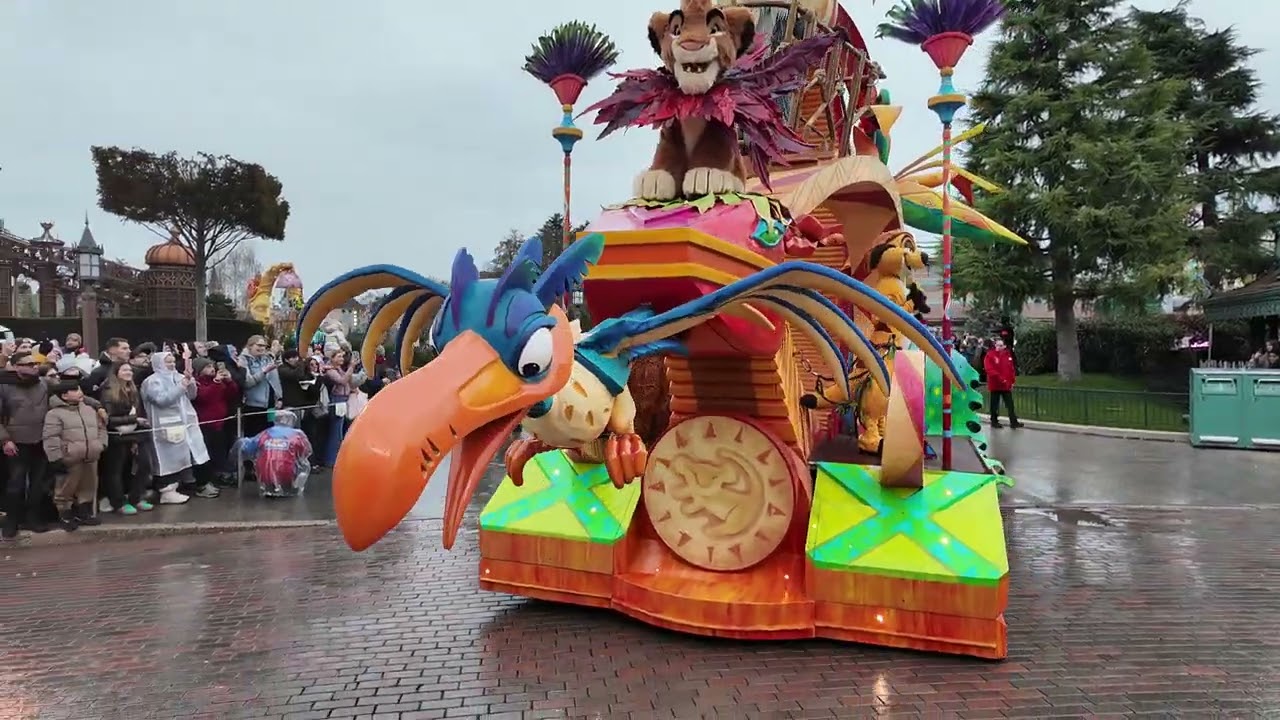 Disney Stars on Parade ⭐️ Disneyland Paris | Full Parade & Highlights