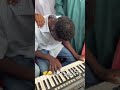 بكاء العازف عبد المنعم جنترة علي الراحل ود عصار بكاء العازف عبد المنعم جنترة علي الراحل ود عصار