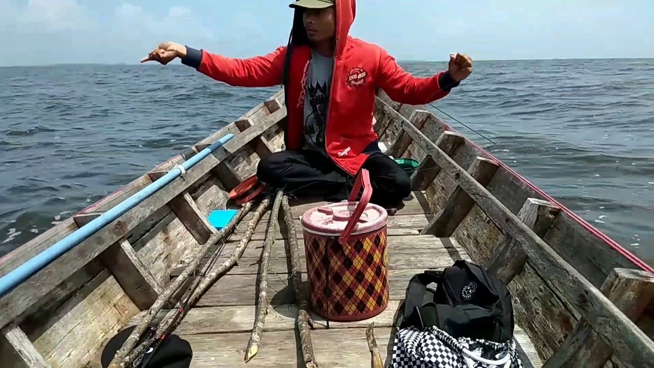 Gila!! Mancing di Laut Pake Umpan Yang Paling di Sukai ikan || Dan di