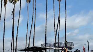 Inhaler ( Bono’s son)and Eddie Vedder and his daughters watching Details