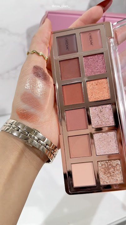 Makeup Revolution The True Icon Bronze Palette eyeshadow palette packed with cream matte shimmmer
