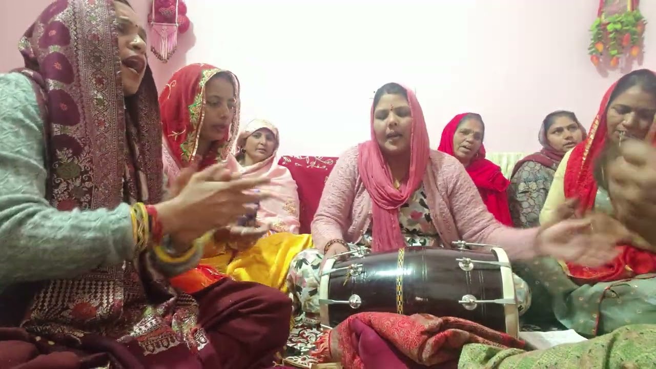 बड़ों आनंद आव र मैया जी तेरे सत्संग में 📿🔱🙏🏻# मा बेरी वाली भजन मंडली 🙏🏻