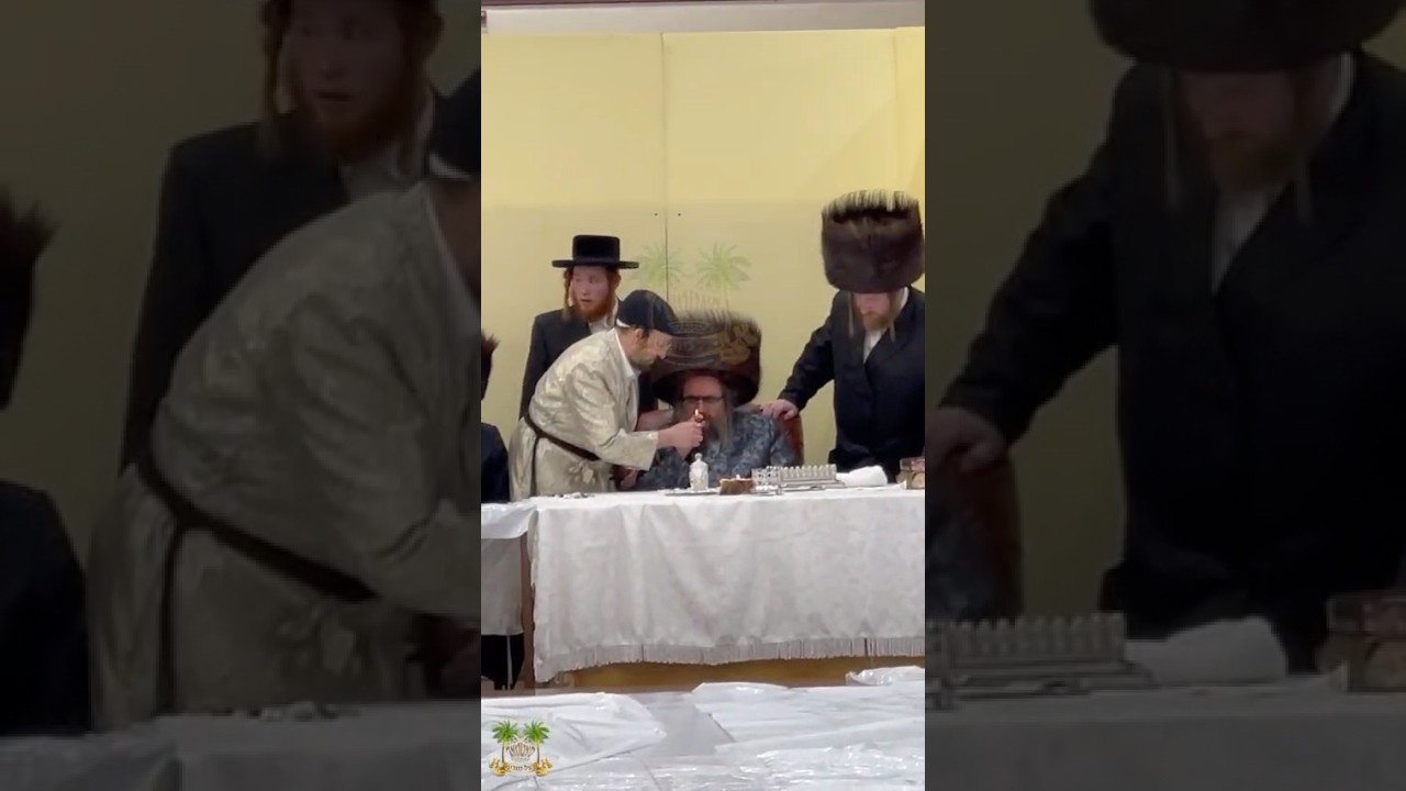 הרה״צ אב״ד סאטמאר וויליאמסבורג במנהג עישון הסיגר בטיש פורים