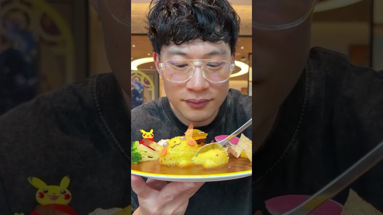 Pikachu and Charmander's Best Friends Forever Curry Plate from Pokémon Cafe in Tokyo, Japan