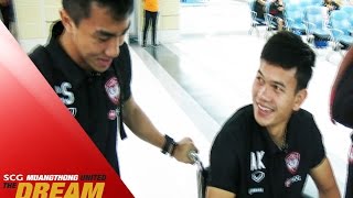 MTUTD.TV Behind the Scenes - หมอเจ ชนาธิป วินิจฉัยอาการบาดเจ็บของพี่กอล์ฟ อดิศักดิ์