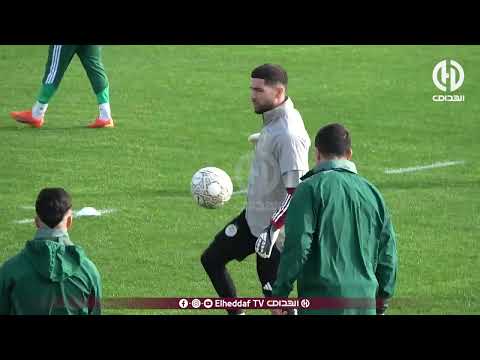 زيدان متميز جدا في مداعبة الكرة بقدميه