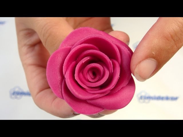 Fondant Rose Tutorial, 15 petals / Dortová růže návod - YouTube fondant-rose-tutorial-15-petals-dortov-r-e-n-vod-youtube