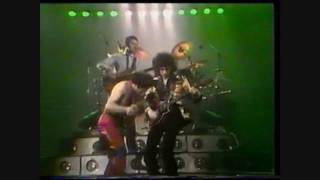 Tie Your Mother Down Queen (Live @ Hammersmith Odeon) 1979