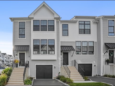 22 Brentwood Circle, Danbury, CT home video tour