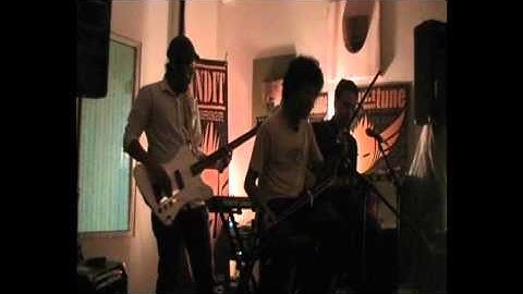 Takhta (Acoustic Version) by Stringthesizers