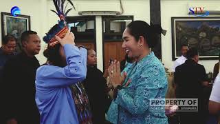 Ketua Tp Pkk Kabupaten Jayapura Hadiri Penjembutan Rombongan Seruni Kmp Di Vip Room Bandara Sentani