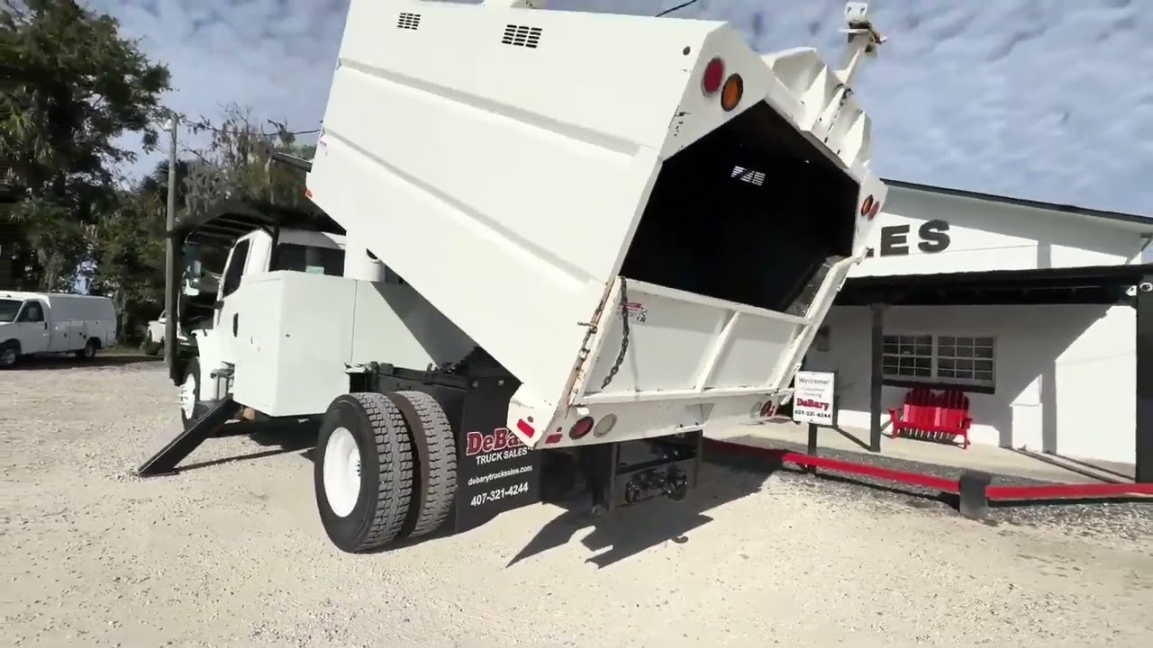 2017 FREIGHTLINER BUSINESS CLASS M2 106 For Sale