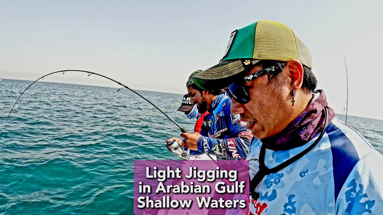 Fishing in Qatar for King Mackerel and Queenies Light Jigging 
