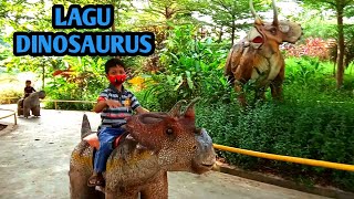 Download Lagu LAGU ANAK 🎵 LAGU DINOSAURUS 🎵 TMII Taman Legenda 💞 Radit Ichut MP3