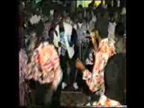 Nirinjan Kaur sings \"Sa Re Sa Sa\" Live at Sat Nam Fest East 2012