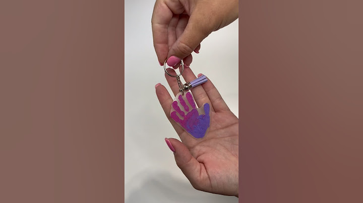 These make the sweetest keychains 🥹 Subscribe for more easy kid’s crafts! #kidscraft #kidscrafts