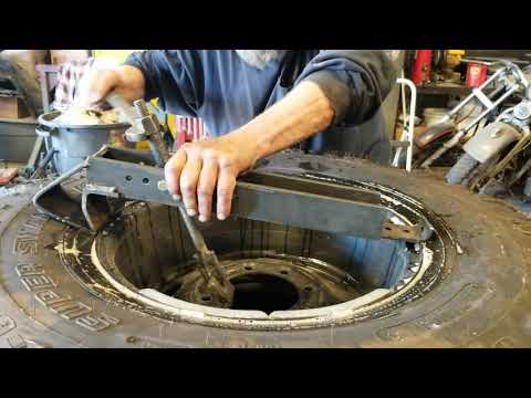 DIY tire bead breaker 40 inch rock crawler tire - YouTube