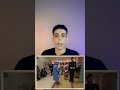 طفلة تهدي ملكة برطانيا اليزابيث الثانية باقة من الورود وتتلقى لكما على وجهها طفلة تهدي ملكة برطانيا اليزابيث الثانية باقة من الورود وتتلقى لكما على وجهها