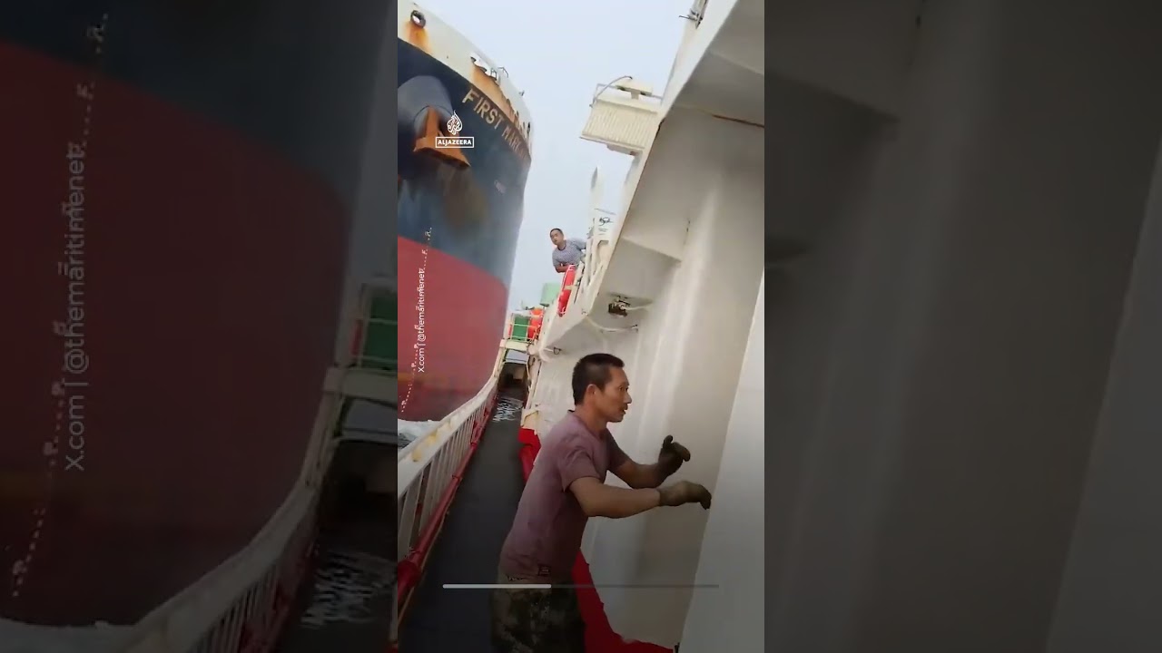 Cargo ship crashes into Chinese fishing boat near Singapore