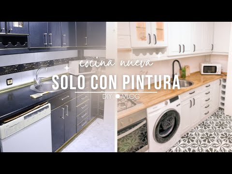 Video: Una sala de estar colorida y alegre diseñada para una familia con niños