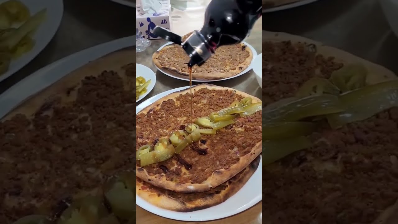#shorts Lahmacun mit Jalapenos und Granatapfelsirup - YouTube